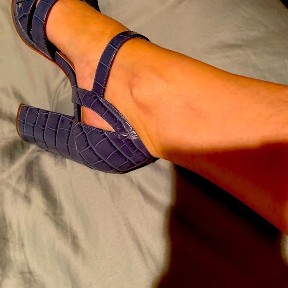 Michael Kors Milly Flex Crocodile Embossed Patent Leather  Michael Kors limited addition sexy heels 7 1/2 HOT women’s shoes, gorgeous blue!